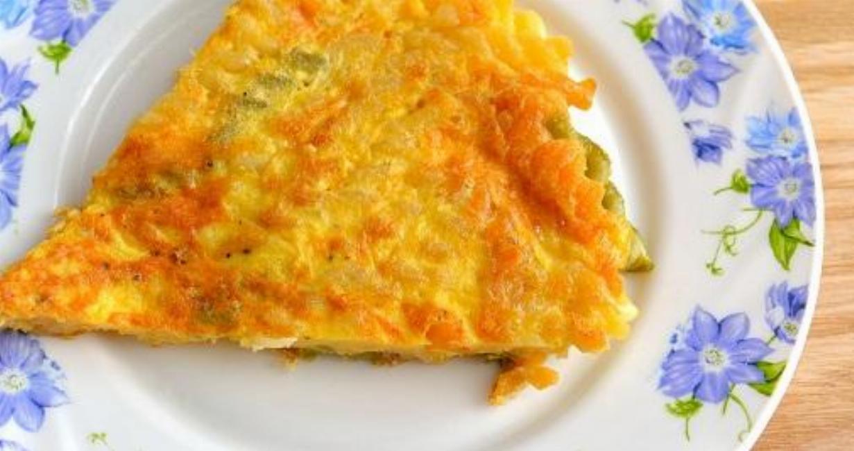Cheesy Pasta Omelete